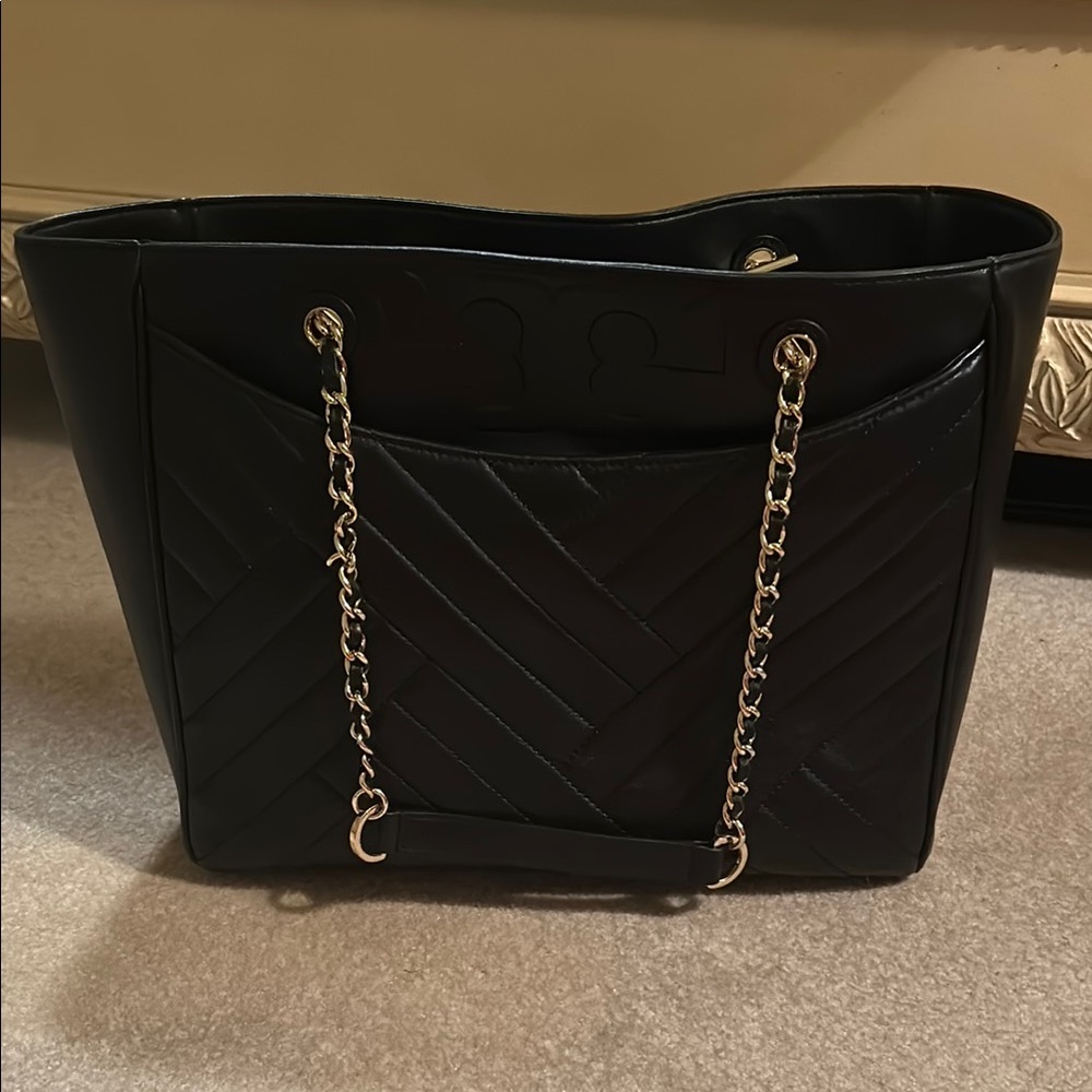 Tory Burch Black Shoulder Bags